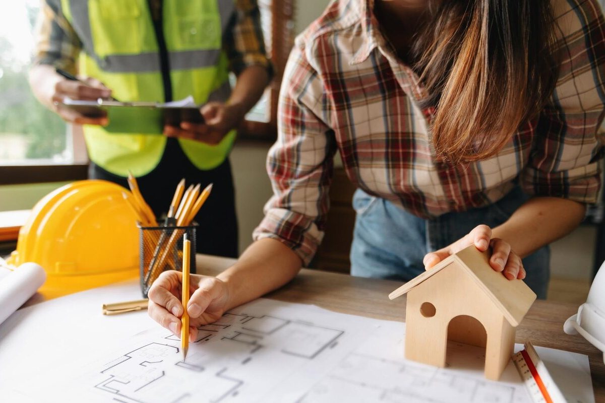 Choisir un constructeur de maison de qualité : les critères essentiels à considérer